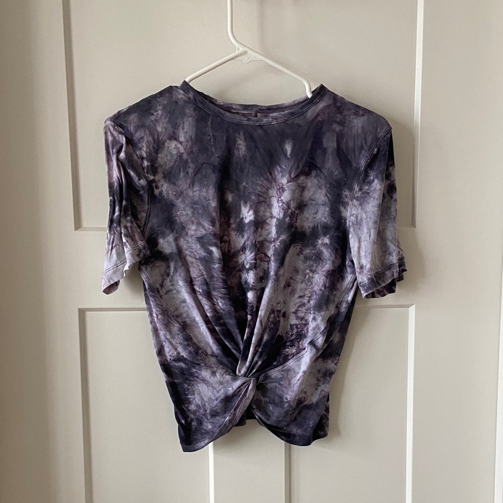 lululemon athletica Purple Tie-Dye Short Sleeve Top